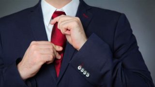 ネクタイ姿スーツ赤い